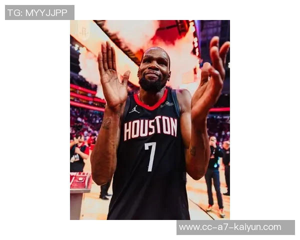 杜兰特37岁95天创纪录成火箭队史最年长20分10助球员